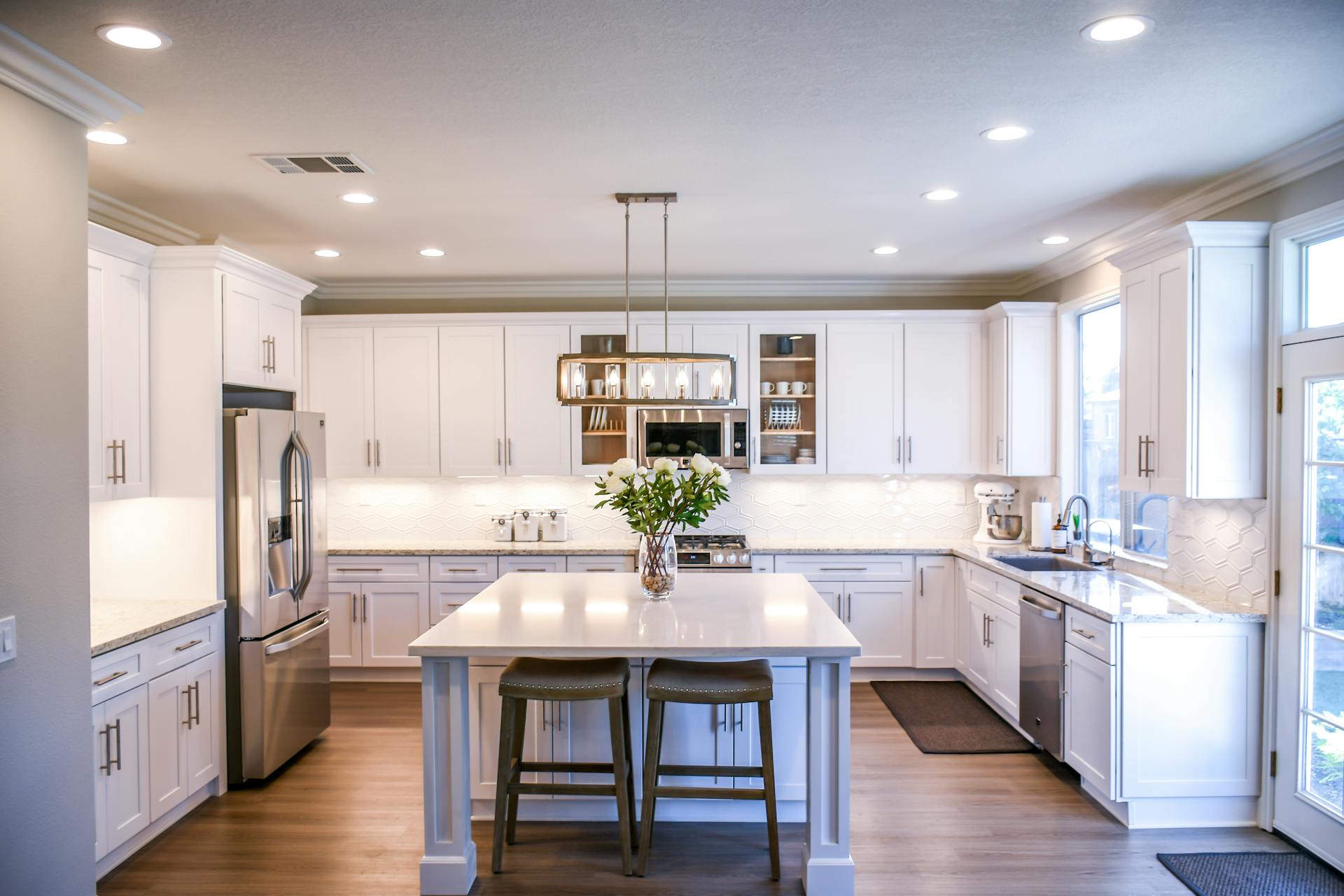 Image of an kitchen island after installation